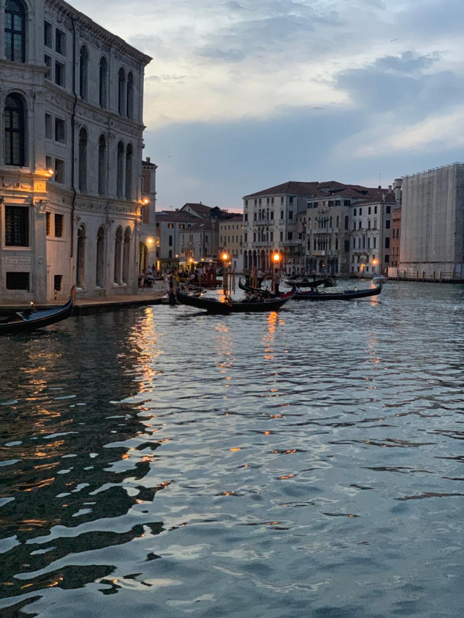 Rialto Mercato Deluxe Apartment Venise Extérieur photo